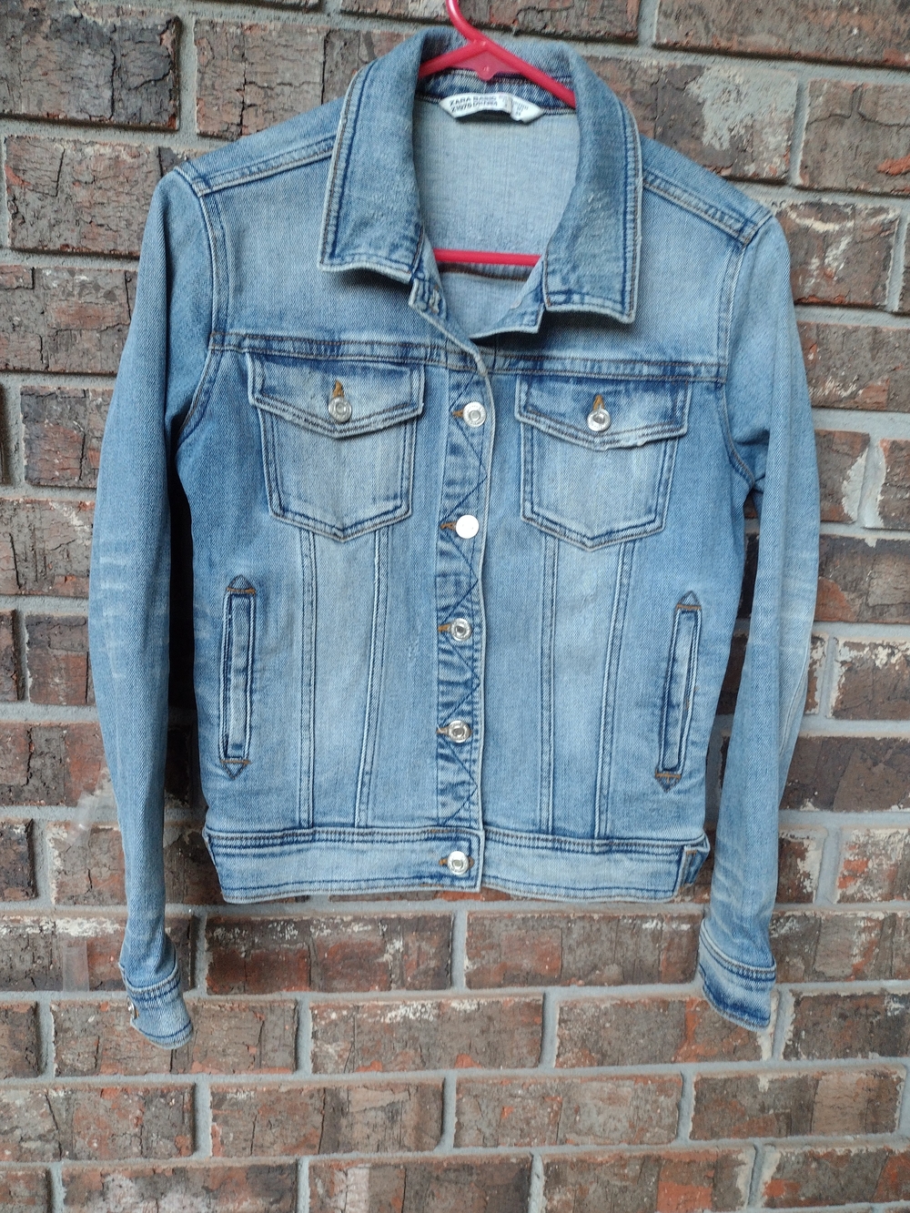 ZARA Blue Jean Trucker Jacket Women's Small Light Wash Flap Pockets Distressed